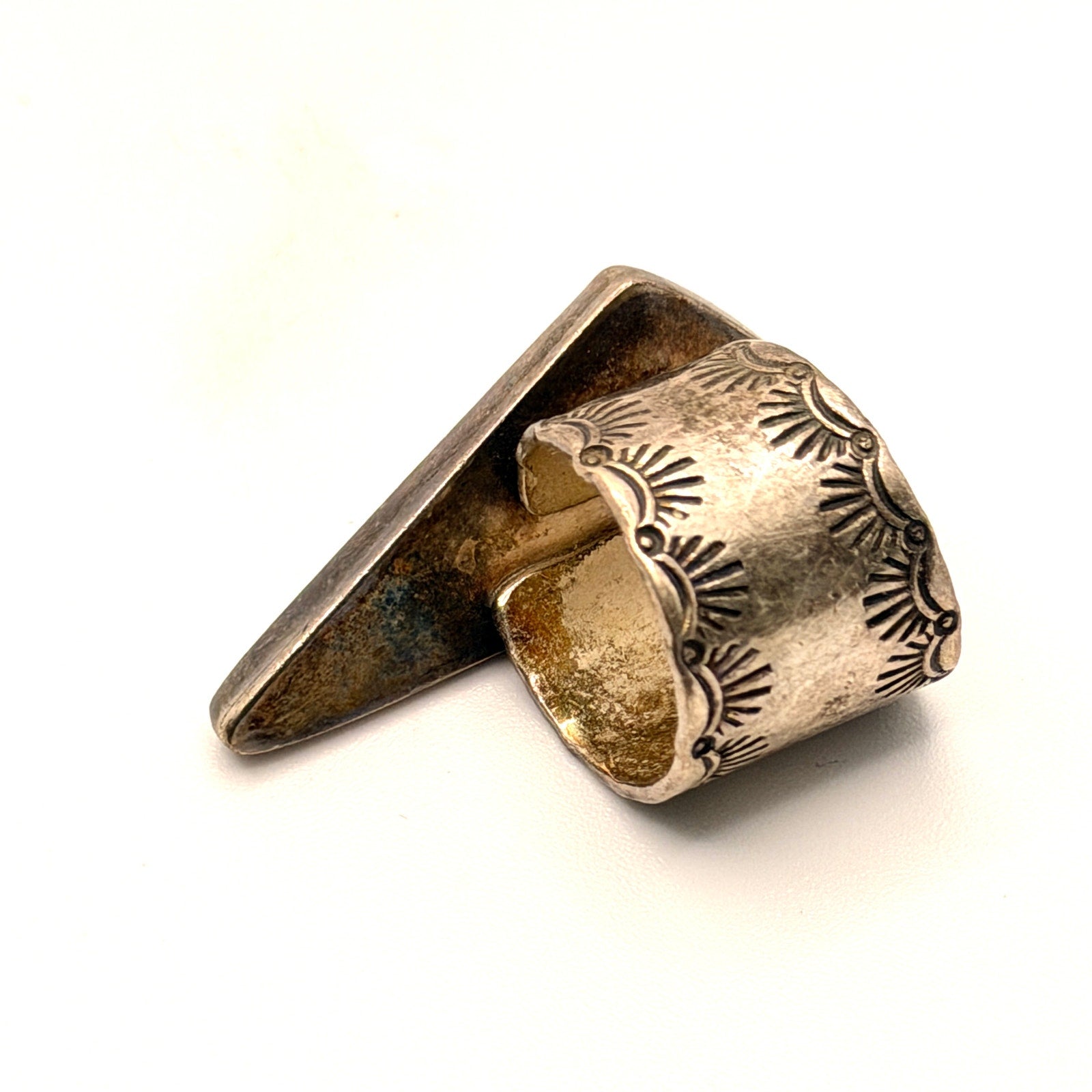 Vintage 90s Southwestern Stamped Sterling Silver Turquoise Triangle Ring