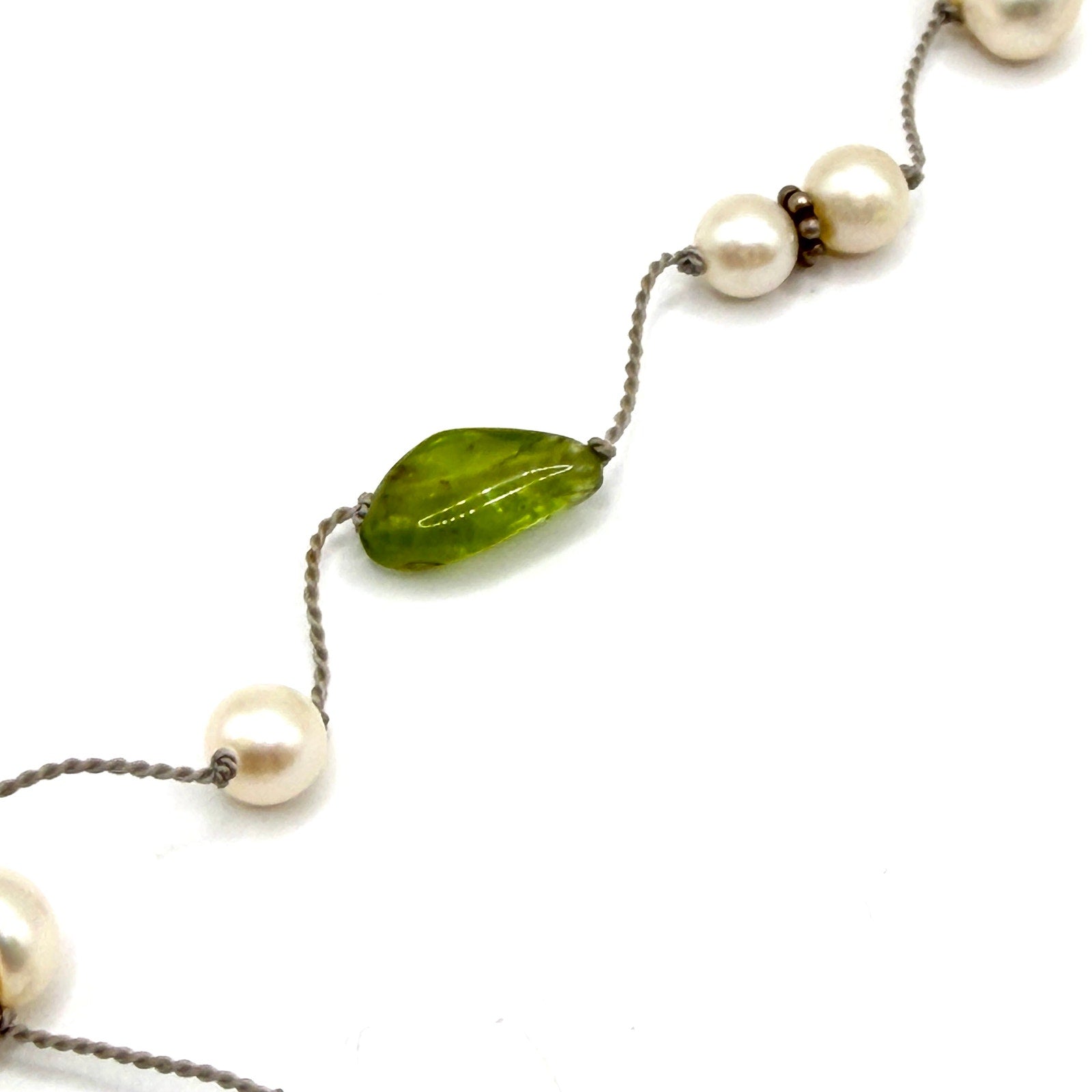 Vintage 90s Sterling Silver Peridot Freshwater Pearl Floating Strand Necklace