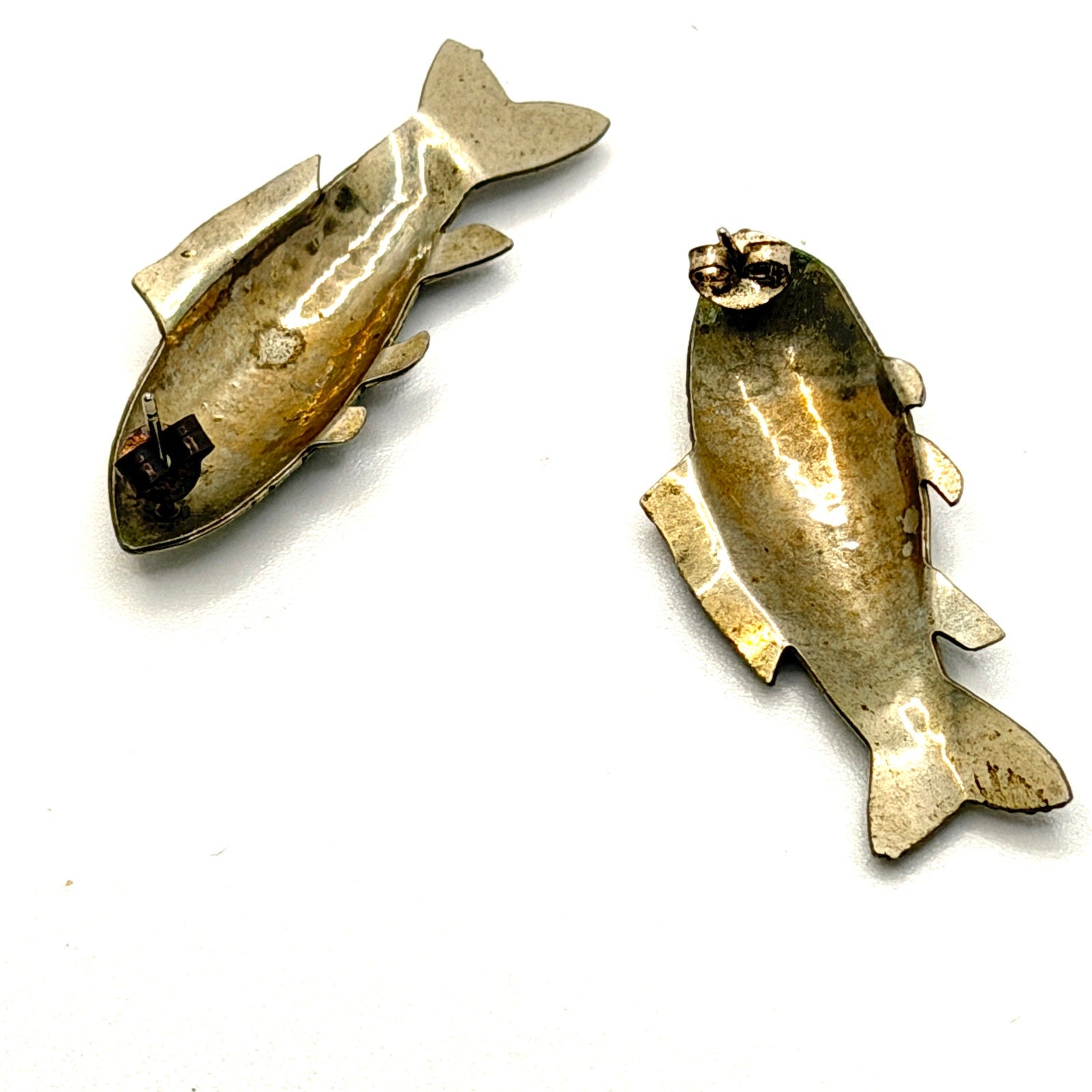 Vintage 90s Artisanal Mixed Metal Etched Koi Fish Global Boho Tribal Earrings