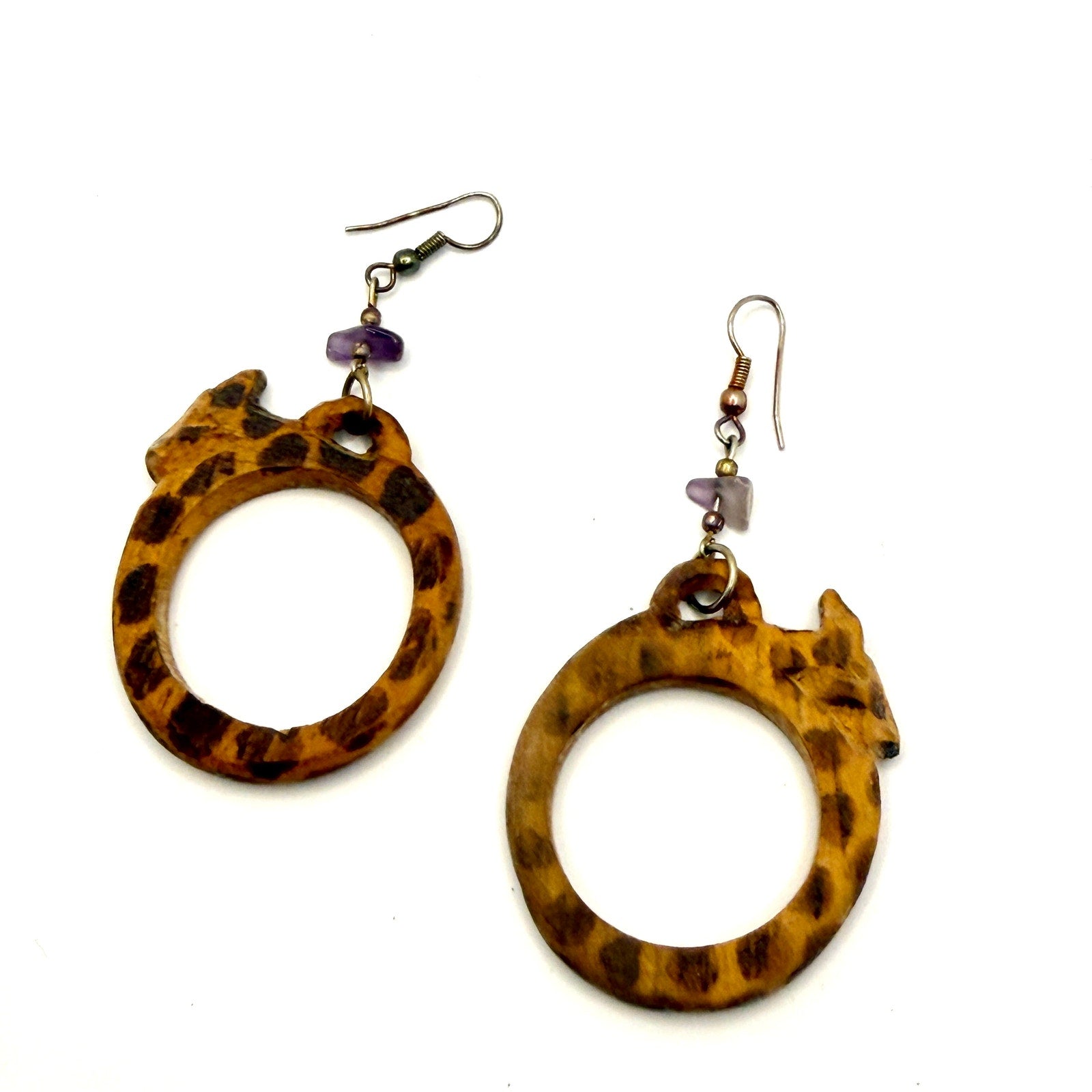 Vintage 80s Brown Carved Wood Giraffe Amethyst Hoop Earrings