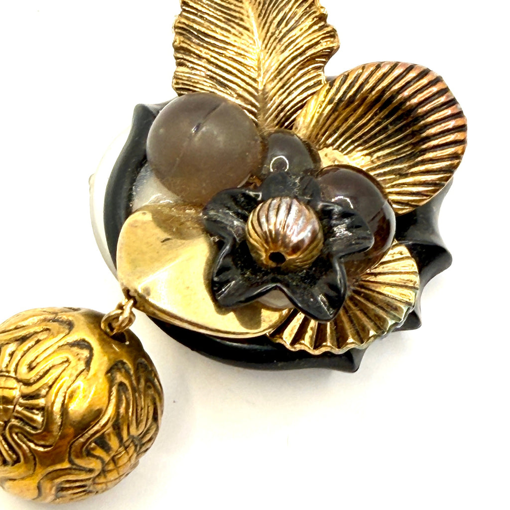Vintage 80s Gold Tone Black Resin Lucite Flower Dangle Clip On Earrings