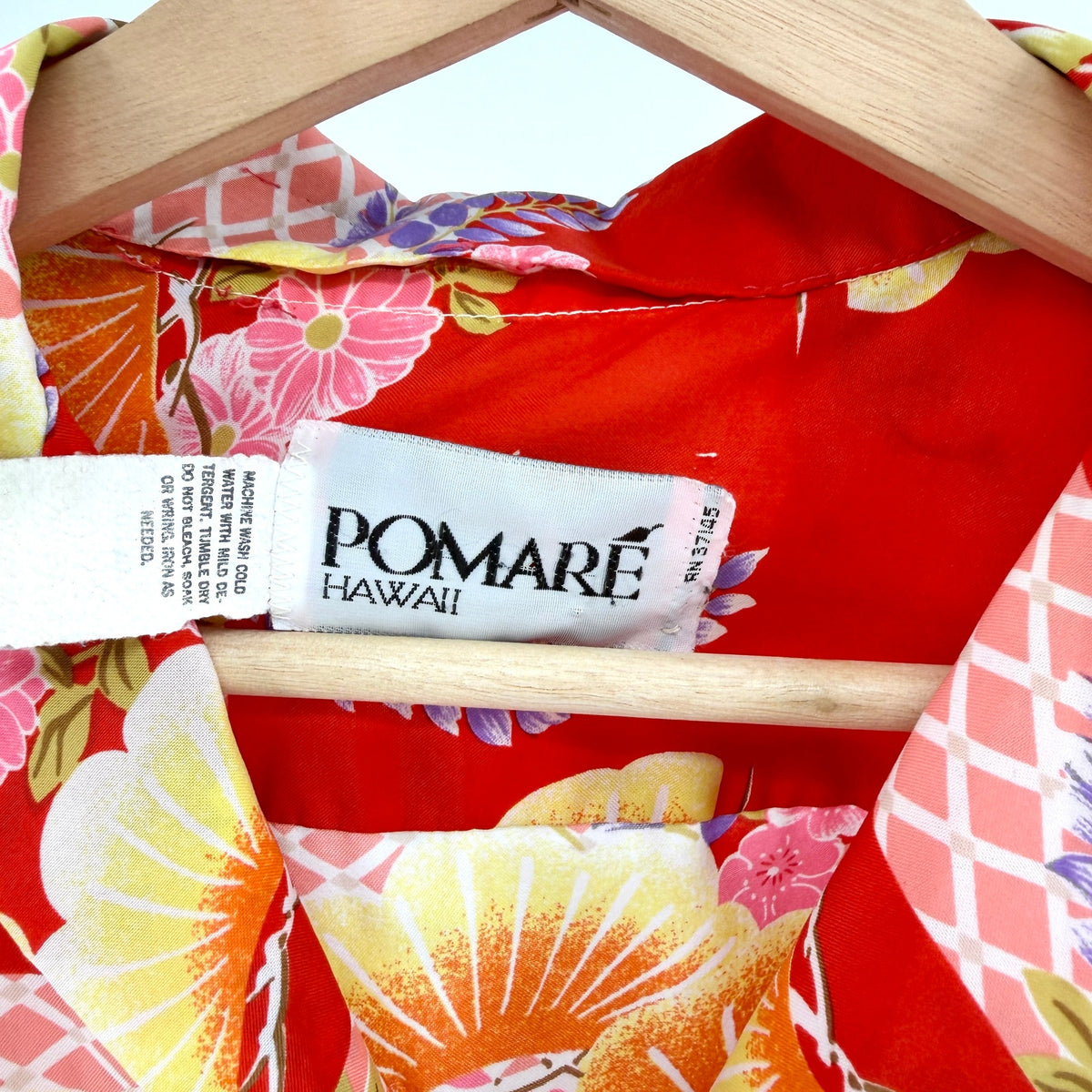 Vintage 90s Pomare Hawaii Red Japanese Theme Hawaiian Shirt
