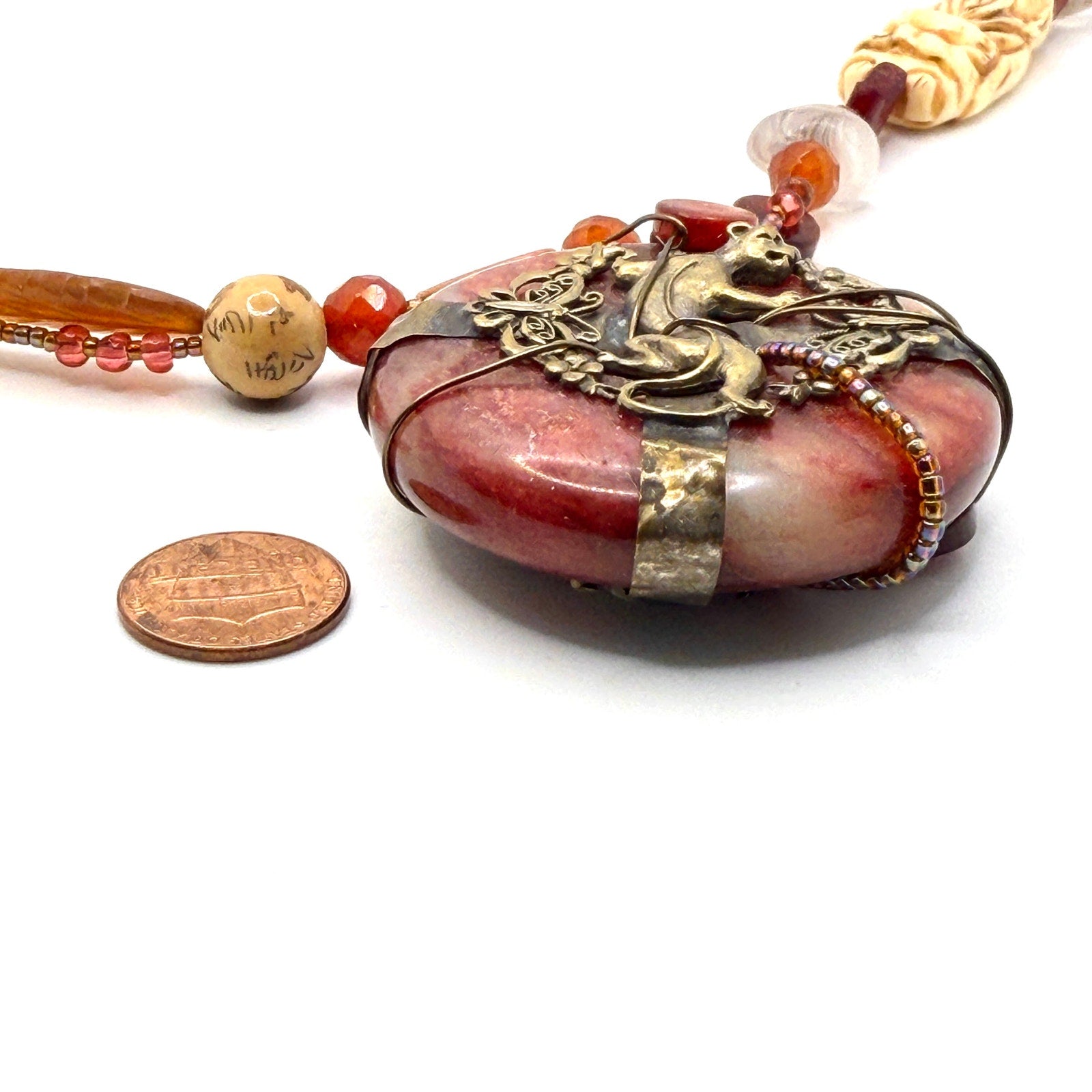 Vintage 90s Chinoiserie Red Jade Panther Carved Immortal Carnelian Necklace
