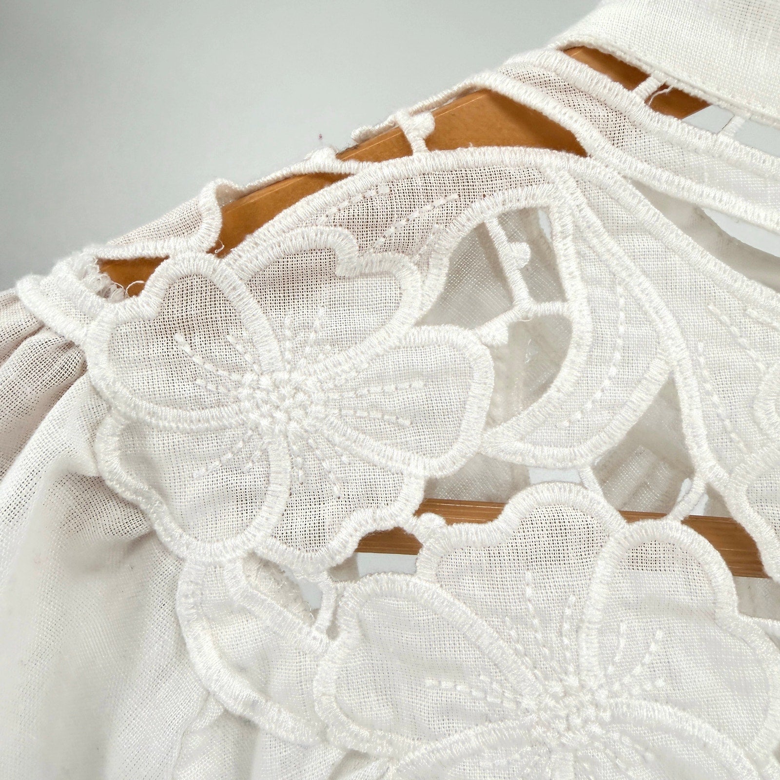Garota White Floral Eyelet Embroidery Button Up Cotton Blouse