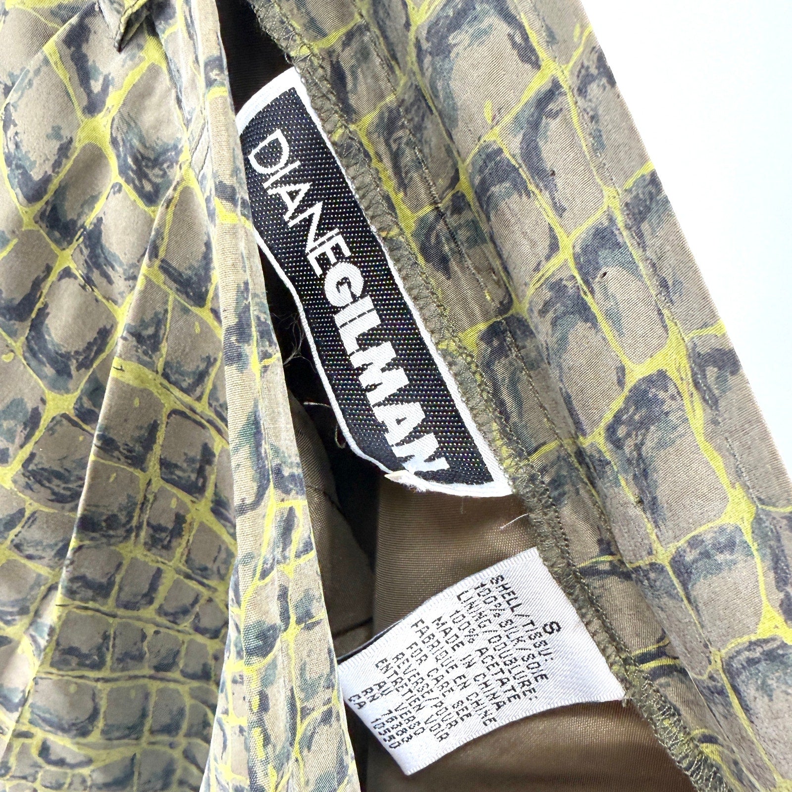 Vintage 90s Diane Gilman Green 100% Silk Alligator Croc Print Taper Leg Pants