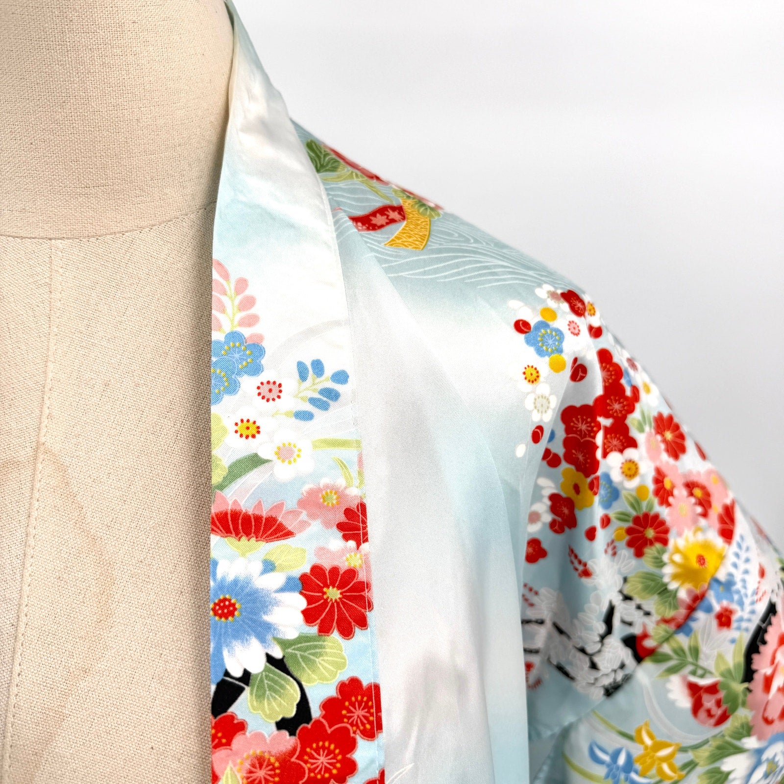 Vintage 90s Ichiban Pastel Blue Floral Long Robe Kimono