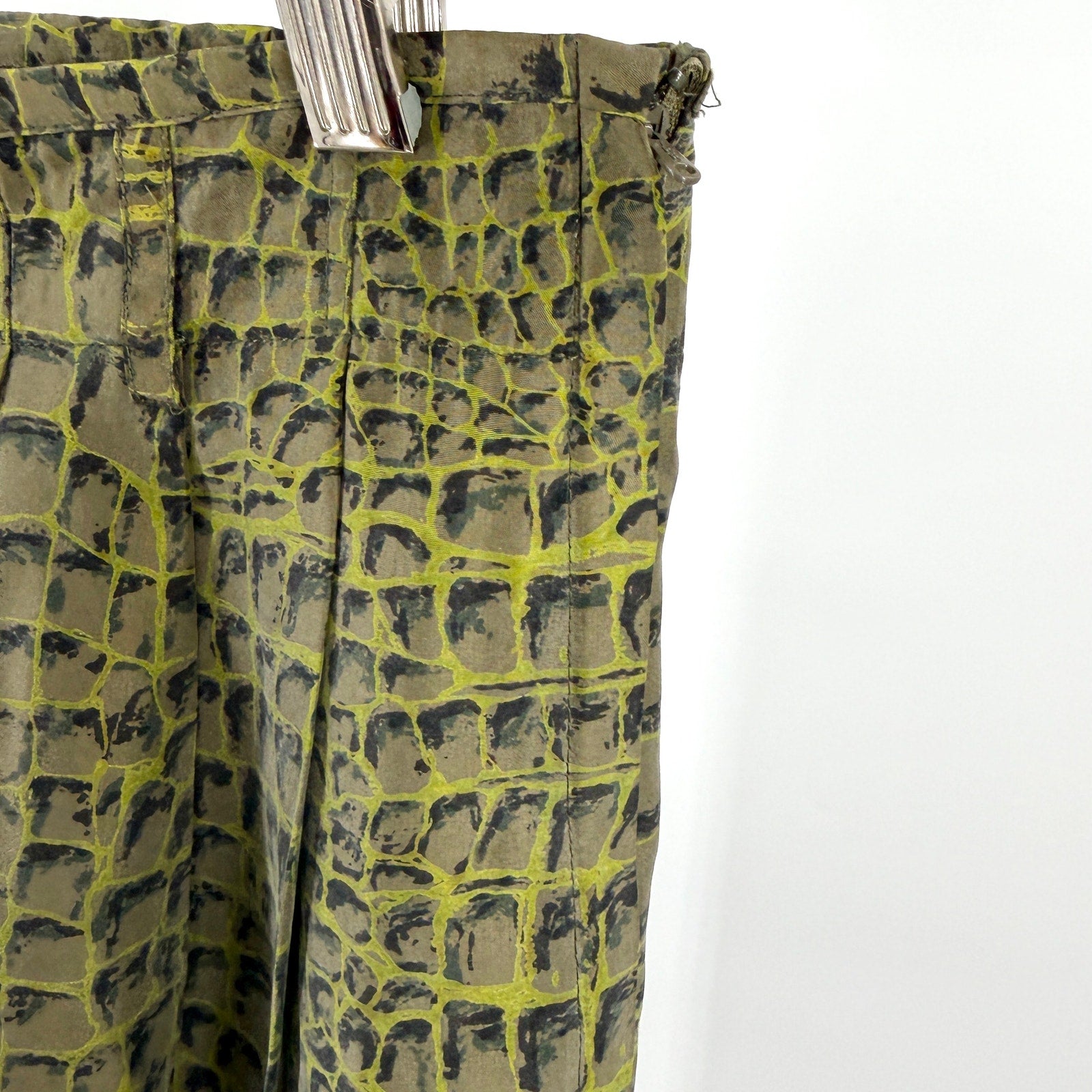 Vintage 90s Diane Gilman Green 100% Silk Alligator Croc Print Taper Leg Pants