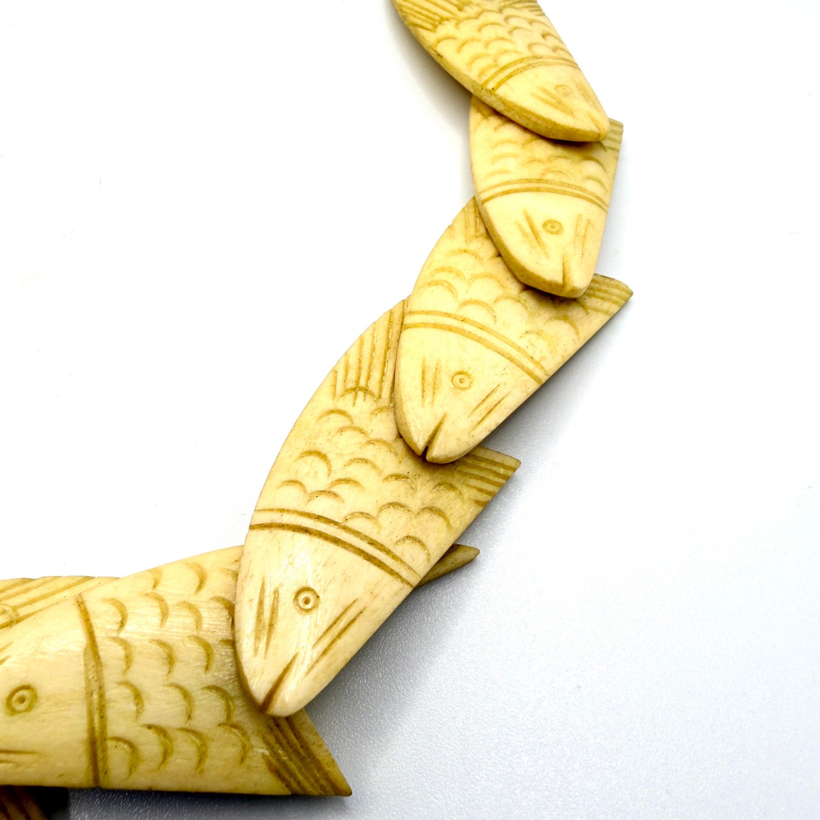 Vintage 70s Hand Carved Bovine Bone Fish Tropical Nautical Statement Necklace