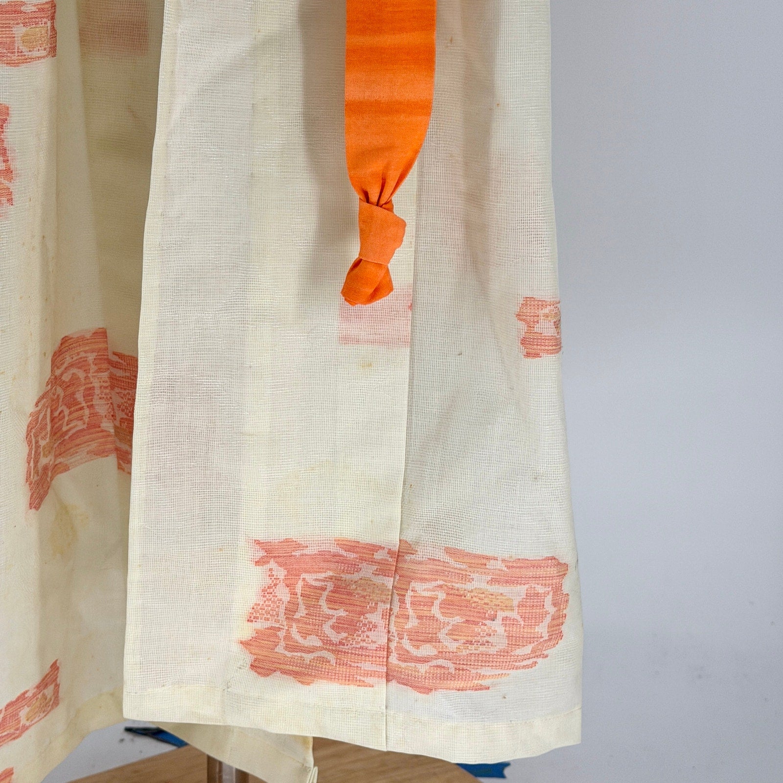 Vintage 70s Showa Cream Peach Patterned Open Weave Sha Gauze Silk Kimono Robe
