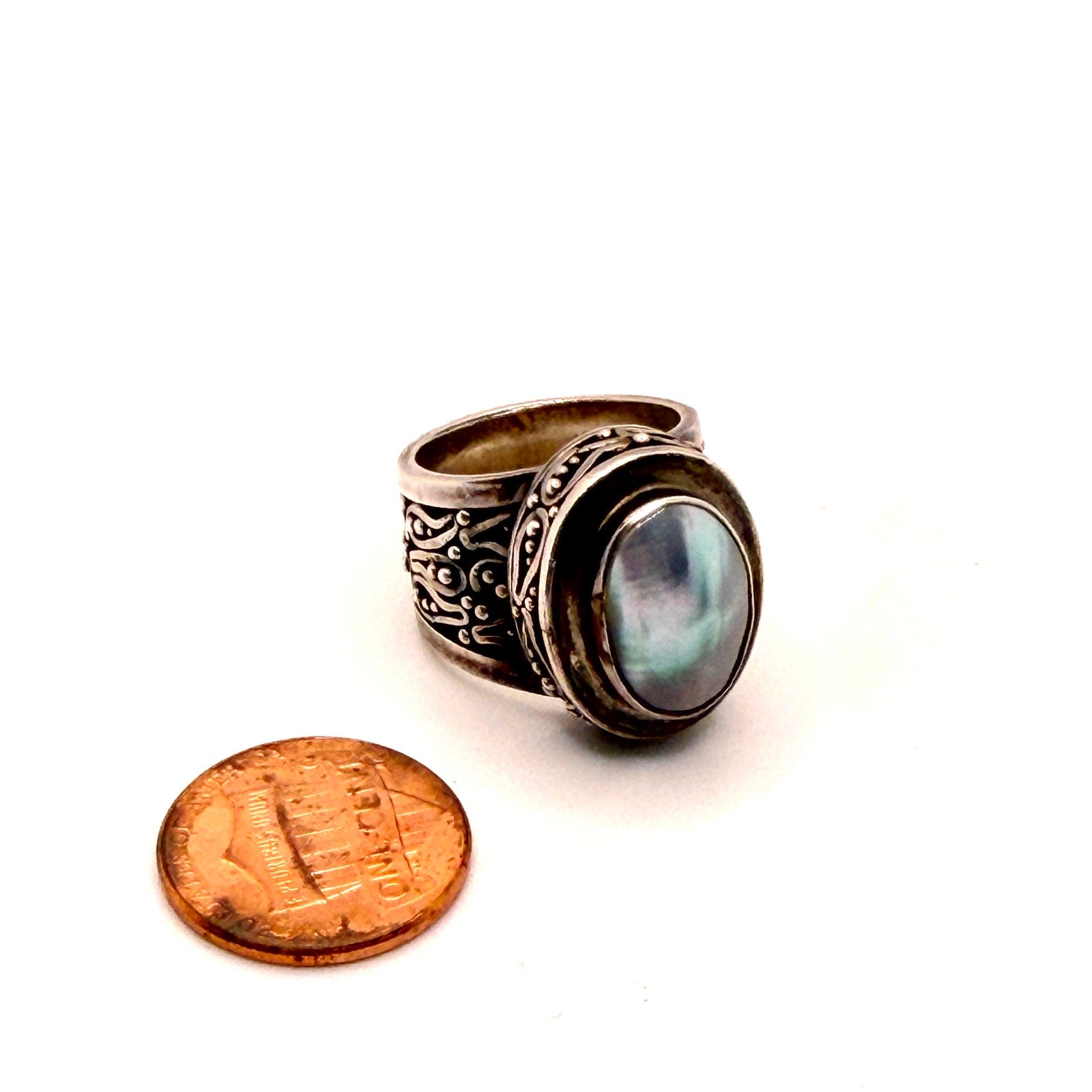 Vintage 90s Sterling Silver Stamped Mother of Pearl Ornate Statement Ring