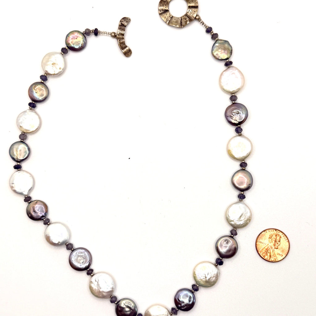 Vintage 90s Genuine Freshwater White Grey Coin Pearl Toggle Statement Necklace