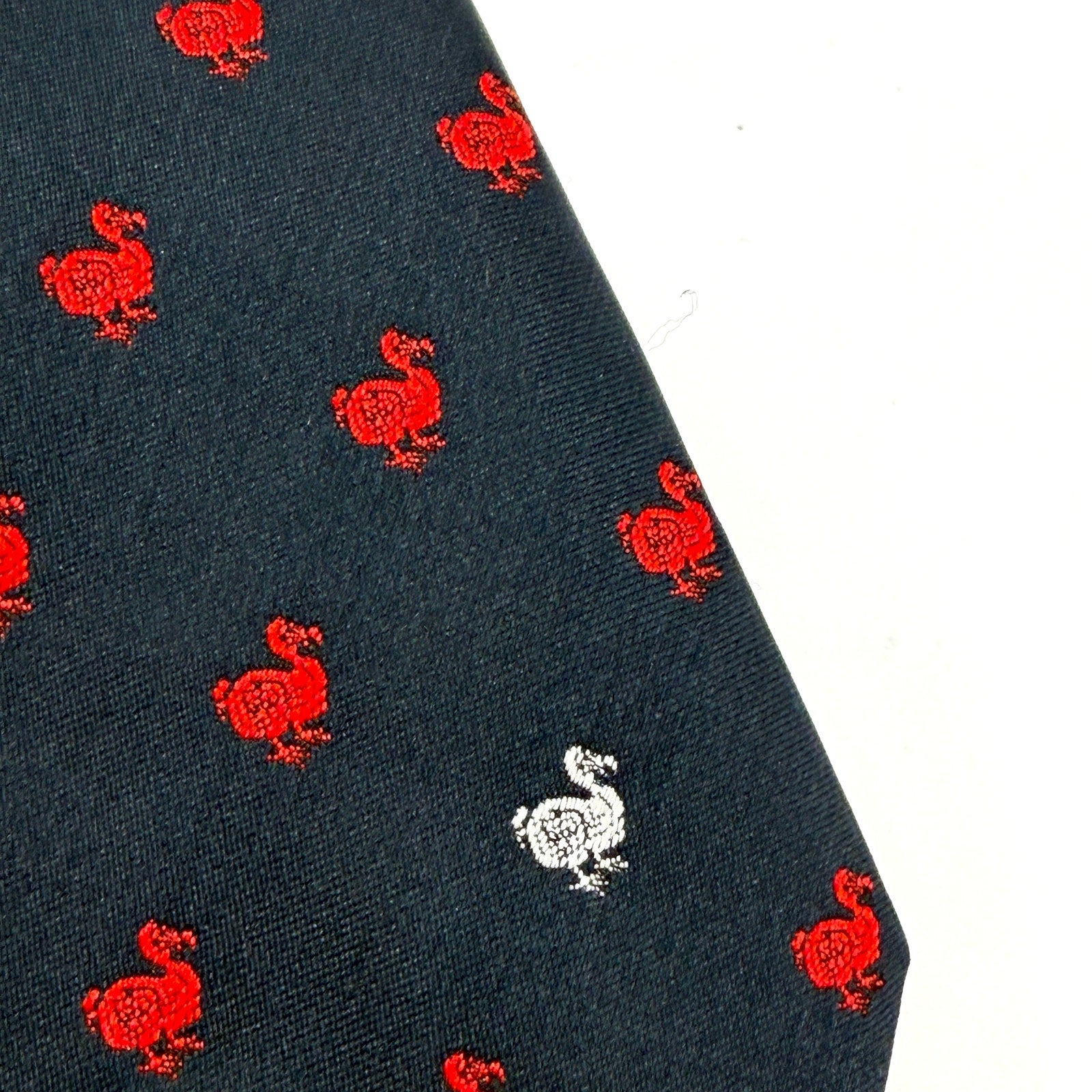 Vintage 80s Jersey Wildlife Preservation Trust Navy Red Dodo Bird Novelty Tie