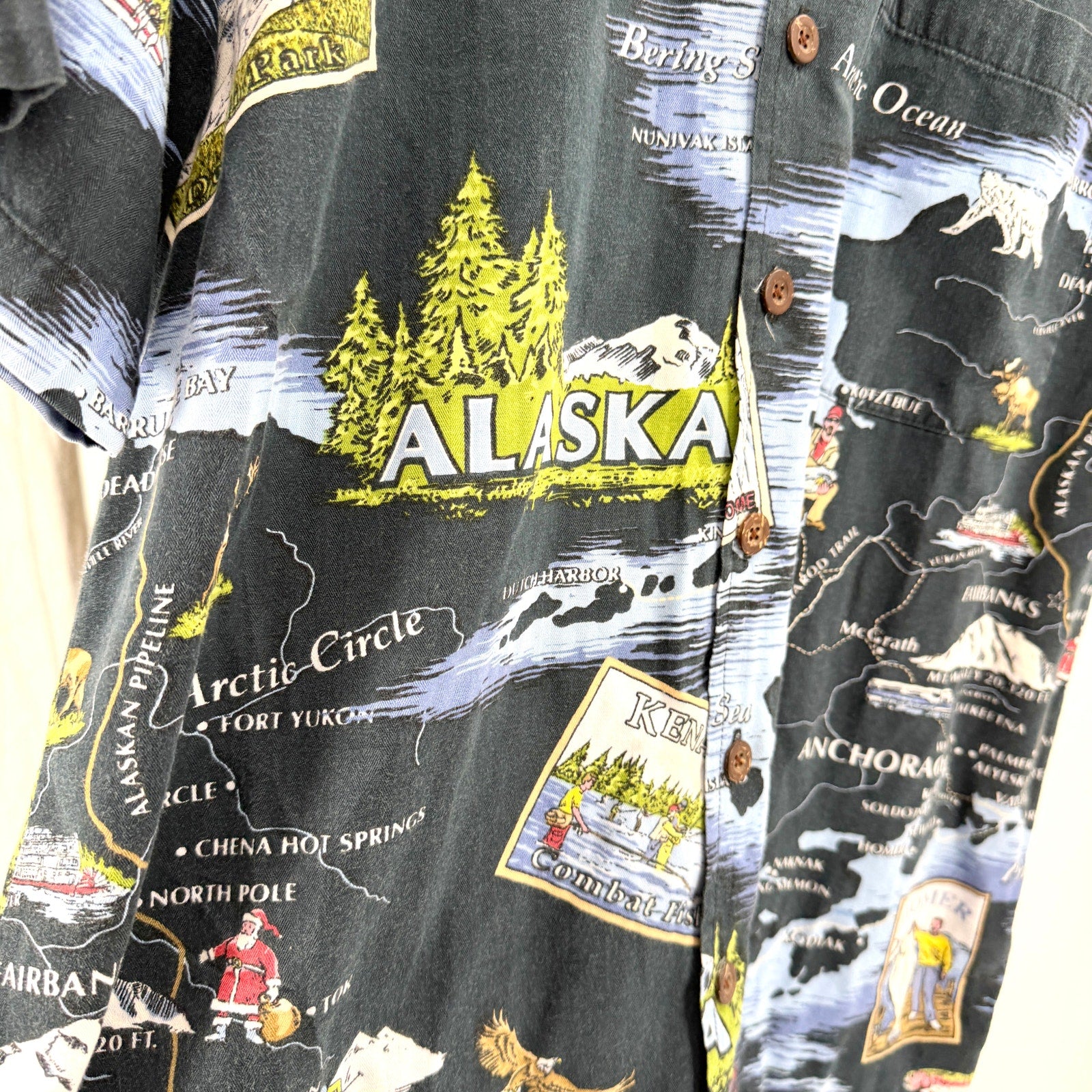 Vintage 90s David Carey Black Alaska Map Novelty Print Button Up Shirt