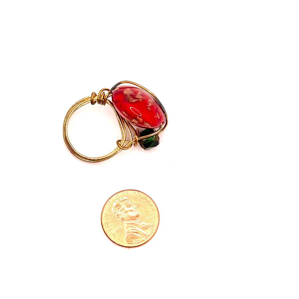 Vintage 90s Gold Wire Wrapped Red Foil Glass Bead Ring